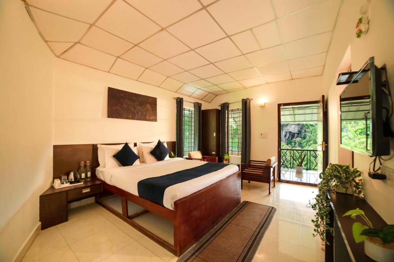 Golden Fern Resort Kanthalloor Εξωτερικό φωτογραφία