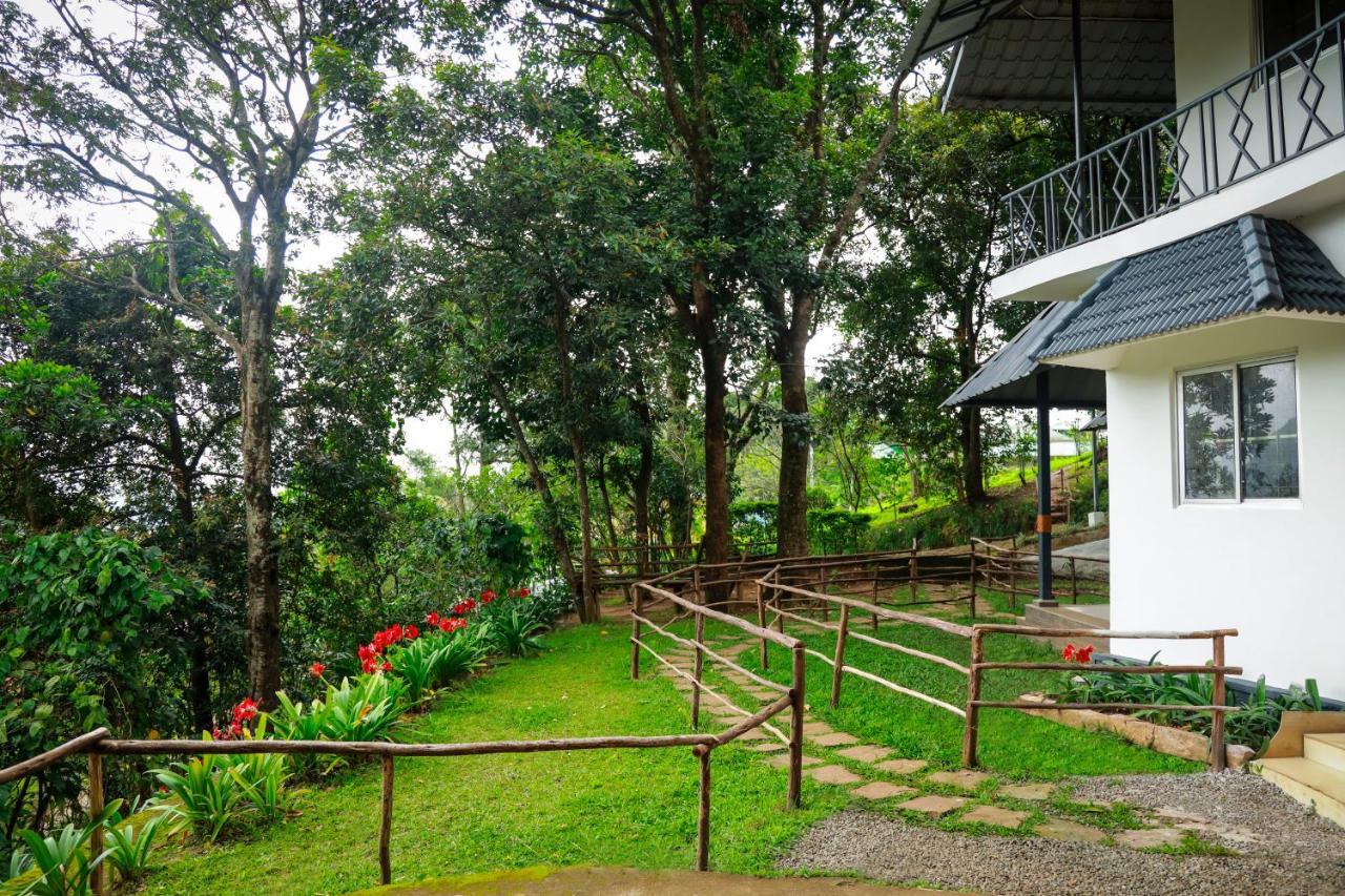 Golden Fern Resort Kanthalloor Εξωτερικό φωτογραφία