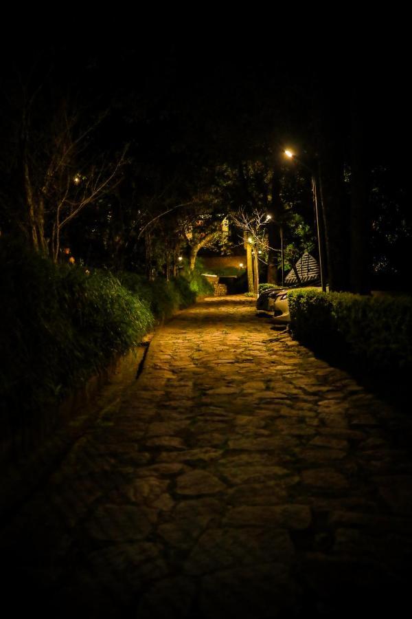 Golden Fern Resort Kanthalloor Εξωτερικό φωτογραφία