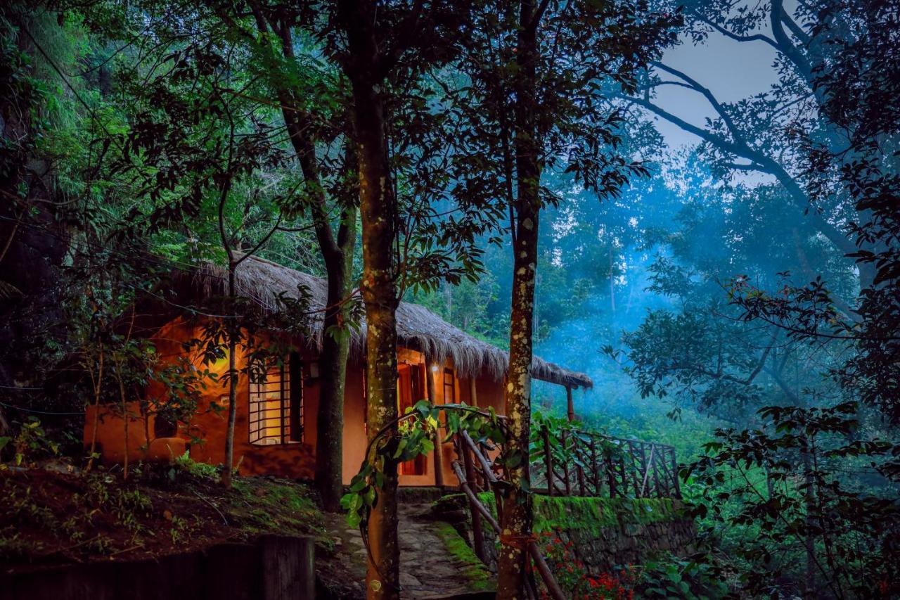 Golden Fern Resort Kanthalloor Εξωτερικό φωτογραφία