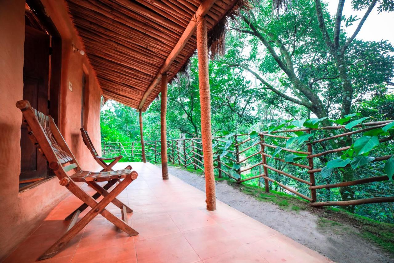 Golden Fern Resort Kanthalloor Εξωτερικό φωτογραφία