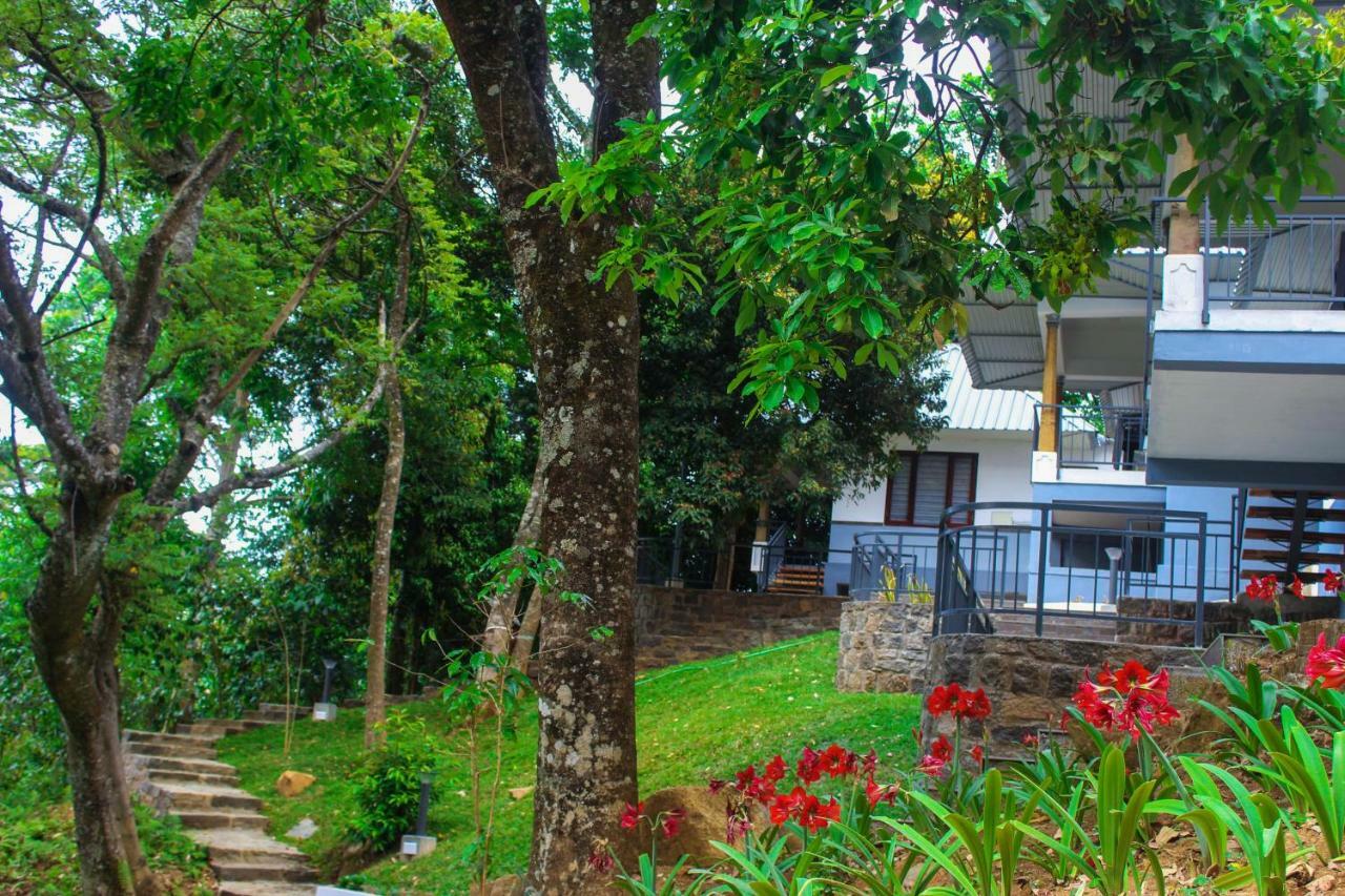 Golden Fern Resort Kanthalloor Εξωτερικό φωτογραφία